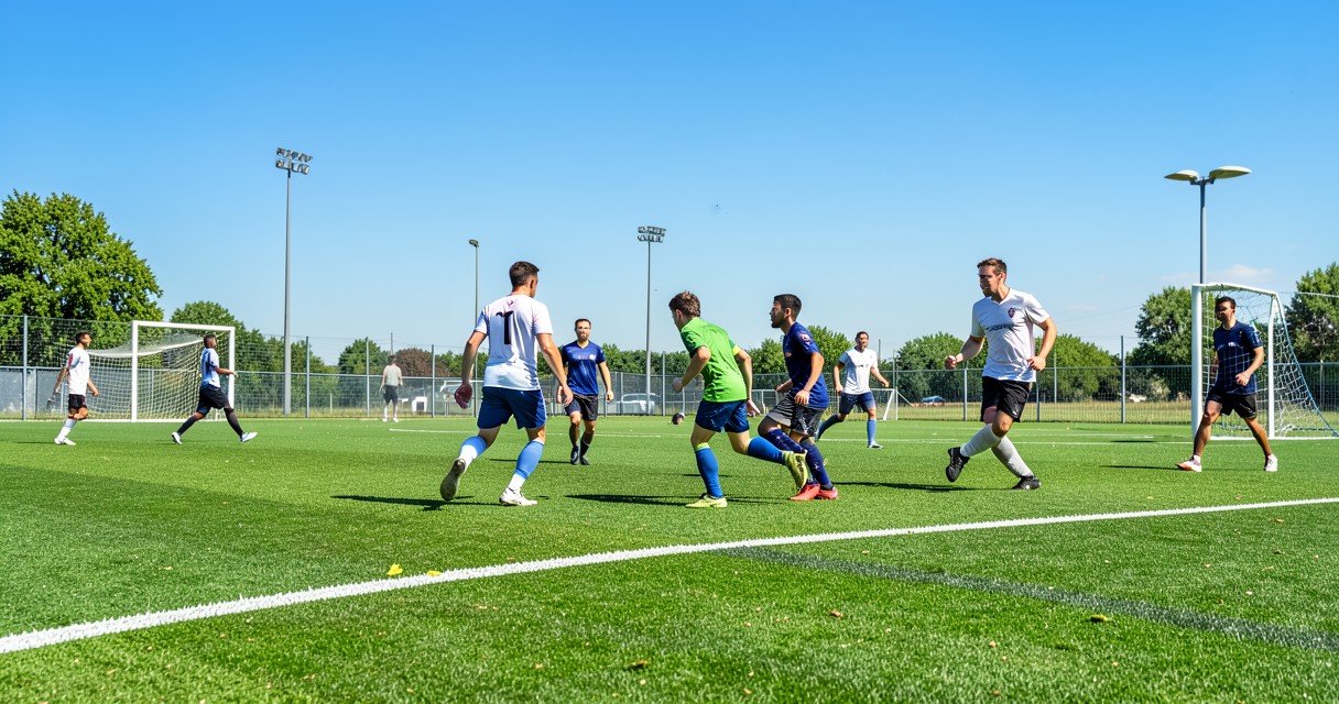 Weekly soccer training plans — Tactical Awareness and Game Intelligence Weekly soccer training plans — Tactical Awareness and Game Intelligence