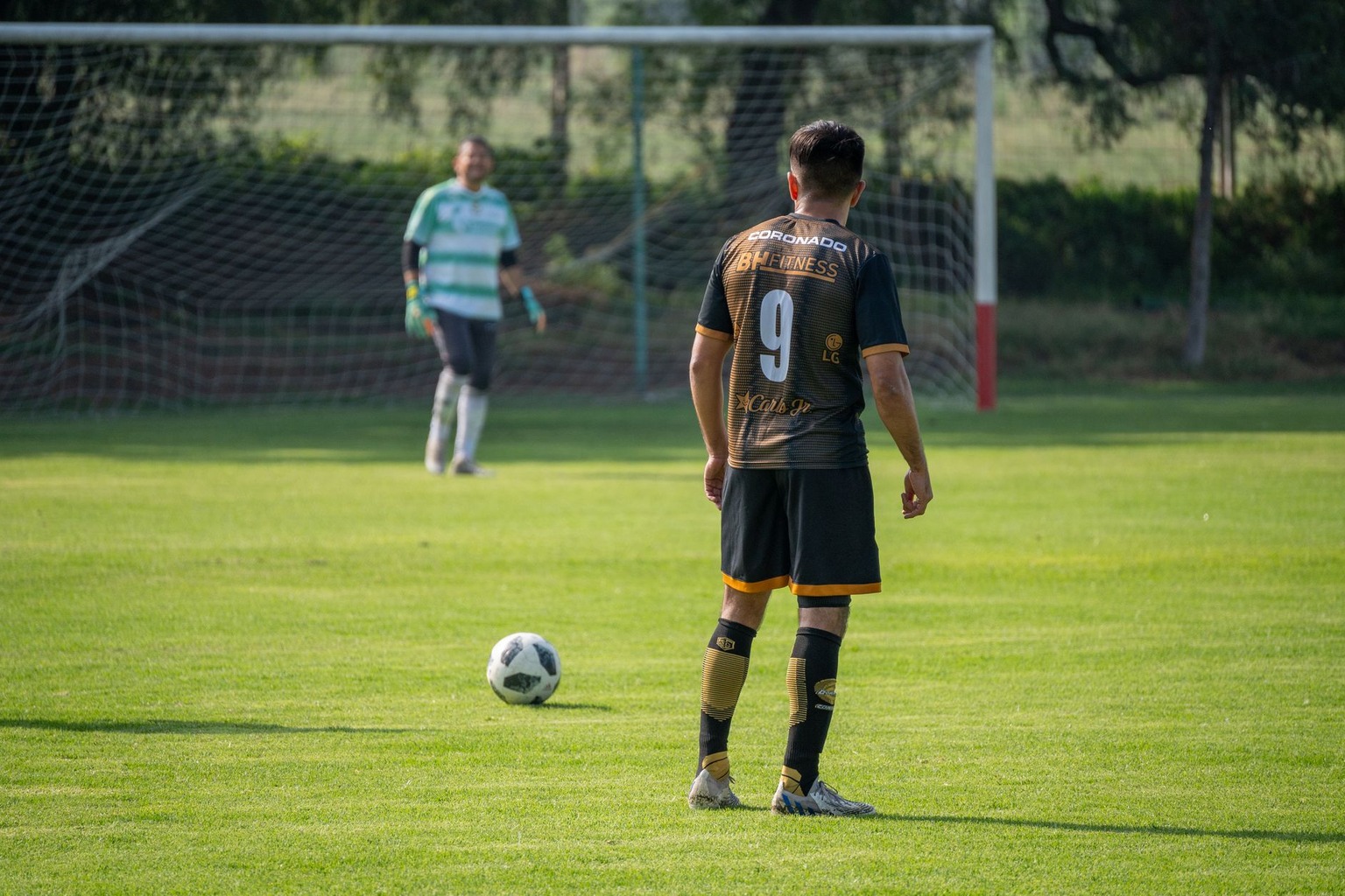 Crossing Drills Soccer: 8 Steps to Deliver Accurate Wingers — The Penalty Box Target Recognition Circuit Crossing Drills Soccer: 8 Steps to Deliver Accurate Wingers — The Penalty Box Target Recognition Circuit