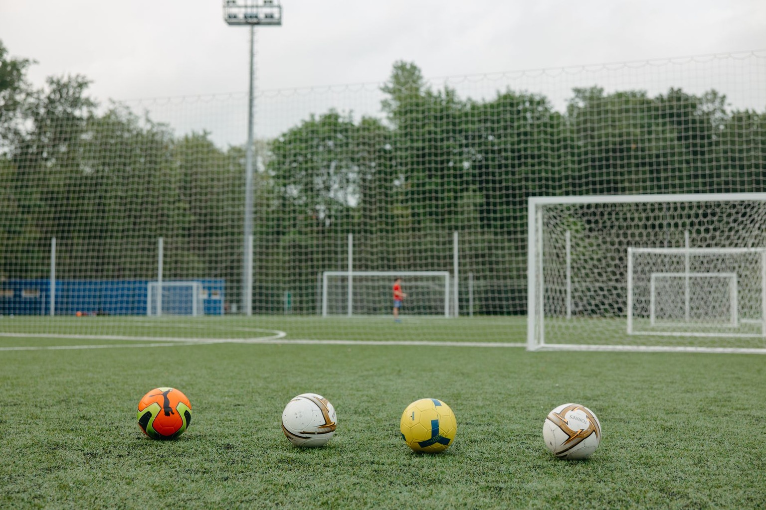 Defensive Shape Soccer Drills: Tighten Your Defensive Line — Managing Depth and Defensive Lines Defensive Shape Soccer Drills: Tighten Your Defensive Line — Managing Depth and Defensive Lines