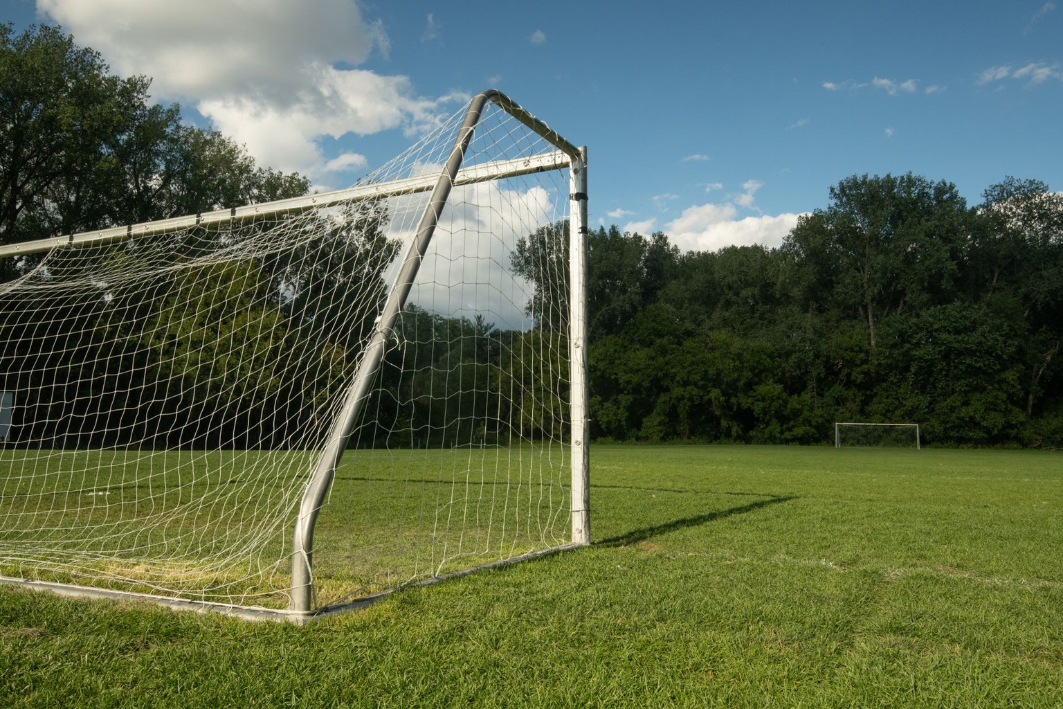 Goal Game Tactics: 6 Short Exercises to Score Under Pressure — Visual Scanning Patterns Before Receiving Goal Game Tactics: 6 Short Exercises to Score Under Pressure — Visual Scanning Patterns Before Receiving