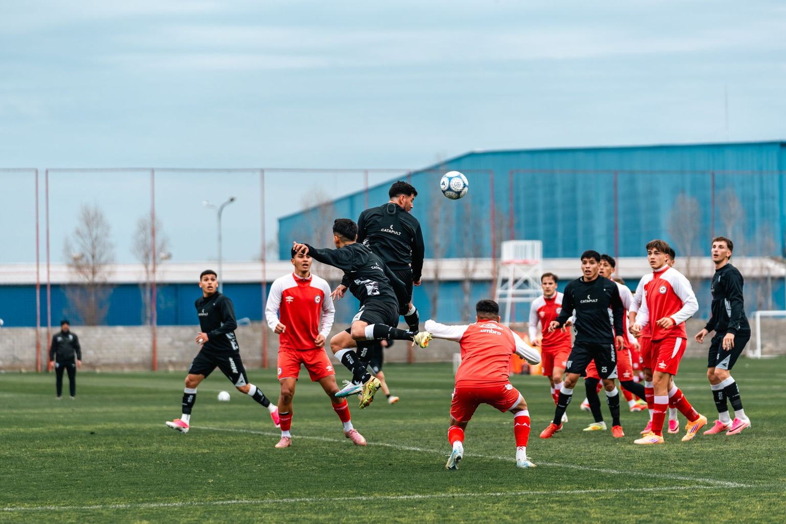 How to Build a Player’s First Touch with These Proven Ball Mastery Drills — Drill 2: Juggling the Ball How to Build a Player’s First Touch with These Proven Ball Mastery Drills — Drill 2: Juggling the Ball